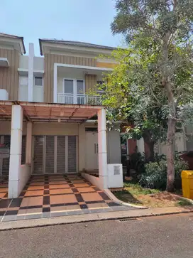 Dijual Cepat Rumah CLUSTER BLUEBELL Summarecon Bekasi Lebar 7x17