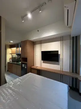 Disewakan Apart Full Furnish Tower Amor BARU GREESS Pakuwon City