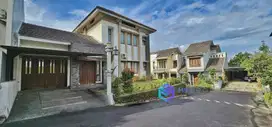 RUMAH SIAP HUNI 2 LANTAI DALAM CLUSTER DEKAT ONE BELPARK MALL