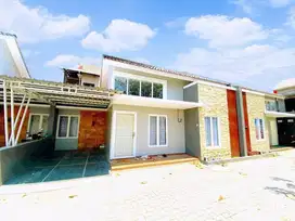 rumah bagus siap pakai lingkungan perum di mojosongo solo