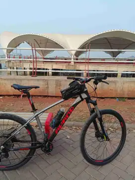 Di jual speda mtb advan banyak bonus bisa NEGOOO