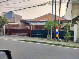 rumah lama 1 lantai lebar 12m Bisa. Kantor Atau wis