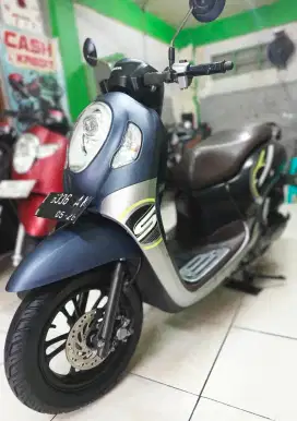 Td.UM500 SCOOPY SPORTY 2021