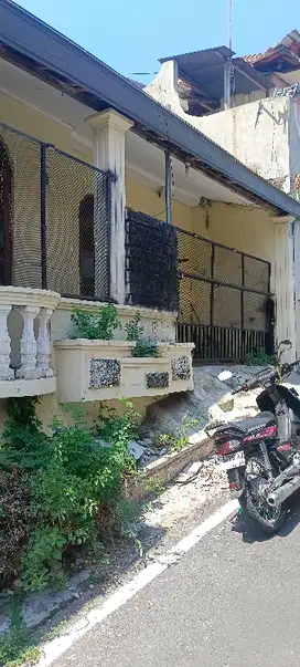 jual rumah hitung tanah jl surya blk uns jebres surakarta