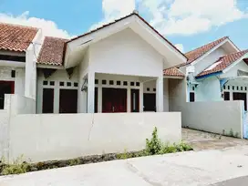 rumah nyaman dekat akfis lokasi tohudan colomadu luas