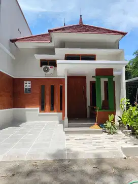 Rumah dlm cluster strategis   dekat mall sch dan term jombor