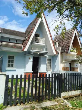 Dijual Rumh sebrng tmn budaya Sentul Bg