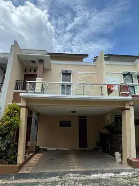 DIJUAL RUMAH 2 LANTAI SIAP HUNI DI PESONA RESIDENT DI JAKARTA SELAT