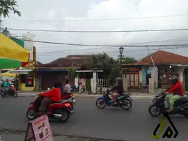 Dijual aset terbaik lokasi Mojo Pasar kliwon Luas 1000m