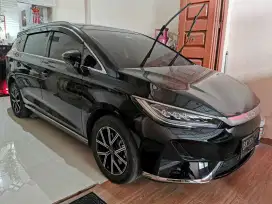 BYD M6 Superior 7 Seater 2024/2025