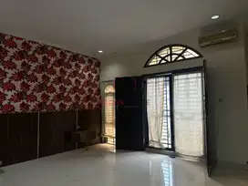 dijual! Villa The Palace Jl. Mustang