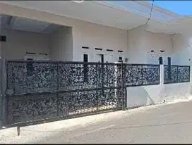 DI JUAL RUMAH BARU BAGUS MURAH DEKAT STASIUN KERETA KALIBATA BARU
