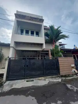 Rumah Terawat Permata Kopo Sukamenak
