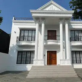 Dijual Rumah Baru Dengan Kolam Renang Di Sentul City Bogor