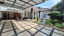 Dijual Rumah Dukuh Bima Kolam Renang Pribadi,Tambun, Bekasi