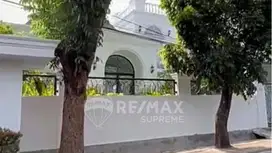 Rumah Mewah Baru Di Pinggir Jalan Komplek Tanah Kusir Kebayoran Lama