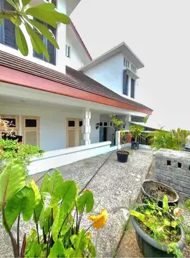 Dijual Rumah Mewah Strategis Lingkungan Elite Kebayoran Baru