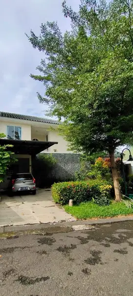 Dijual Murah BU Cepat Rumah 2 Lantai di Sentul City