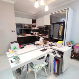 Dijual Rumah Asri dan Nyaman 7x18 di Taman Villa Meruya