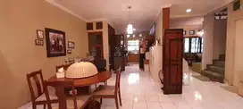 Rumah impian anda menanti di Pondok Indah, 2 lantai mewah Strategis