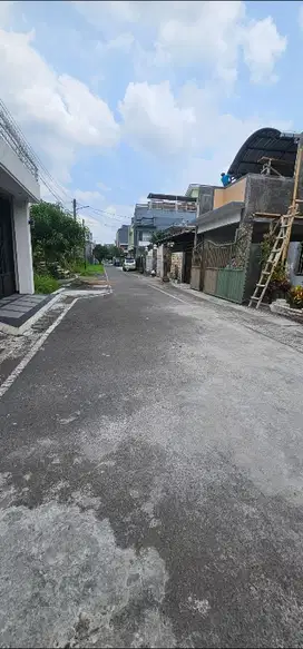 tanah istimewa kos elite suhat pinang merah bunga merak dewandaru UB
