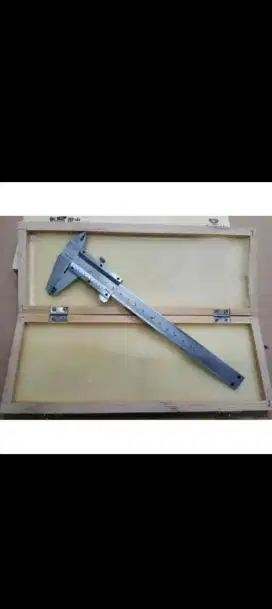Sketmat / Vernier caliper / jangka sorong
