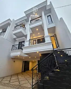 Town House Pinggir Jalan Siap Huni Jagakarsa