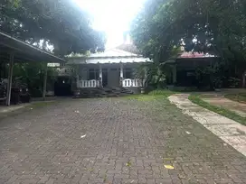 Dijual Rumah Luas Lokasi di Jl. S. Parman Semarang