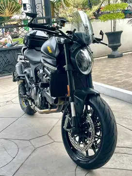 Ducati Monster 937 Full Paper
