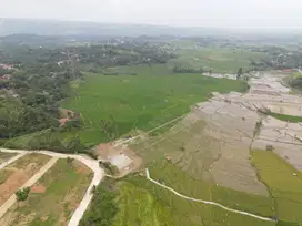 Tanah ini diJual berzona kuning pp3,bisa dibangun rumah villa,berkebun