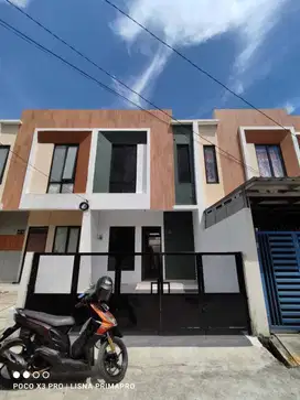Rumah 2 lantai minimalis harga580j di margacinta buah batu Bandung