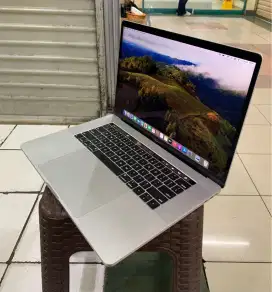 MACBOOK PRO 16INCH 2019