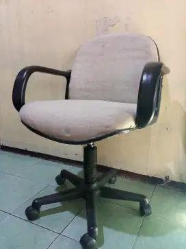 Kursi/bangku kantor