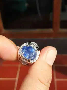 NATURAL SIMILAR ROYAL BLUE SAPPHIRE SRILANKA BIG SIZE 6.34 CTS.