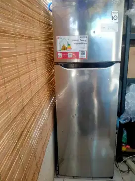 Kulkas LG 2 pintu jumbo