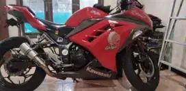 Jual kawasaki Ninja fi 2012/2013 ijektion / 2 silinder.