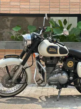 Royal Enfield Classic 350 Rare Color 2016