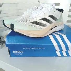 SEPATU RUNNING ADIDAS