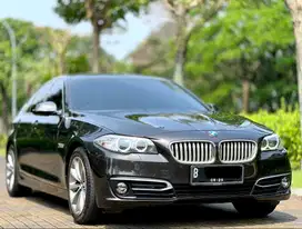 KM only 55rb Not Miles Record BMW F10 520i Modern LCI Facelift 2014