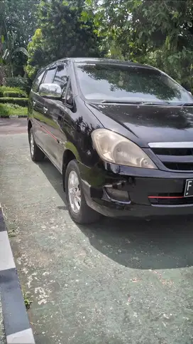 Toyota Kijang Innova 2006 Bensin
