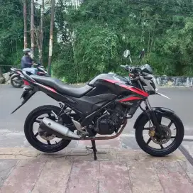 CB150R 2014 Lengkap Bagus Mesin Aluss