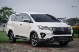 Toyota Innova Venturer 2.0 AT 2020