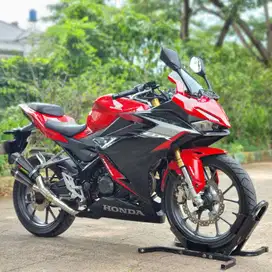 HONDA NEW CBR 150R ABS MERAH HITAM 2022 KM 11K PAJAK ON MULUS