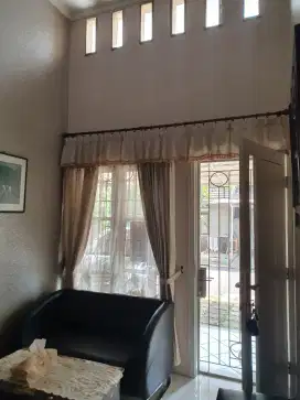 Rumah  Rapih dalam Cluster -  disewakan
