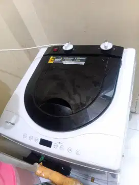 DIJUAL MURAH !! MESIN CUCI 1 TABUNG MERK POLYTRON