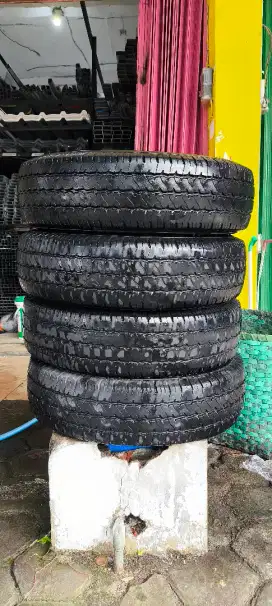 Jual Ban Luar GT 175 R.13 Th Pembuatan 2023