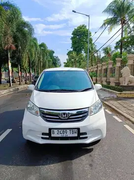 Freed E AT 2013 Putih Siap Pakai