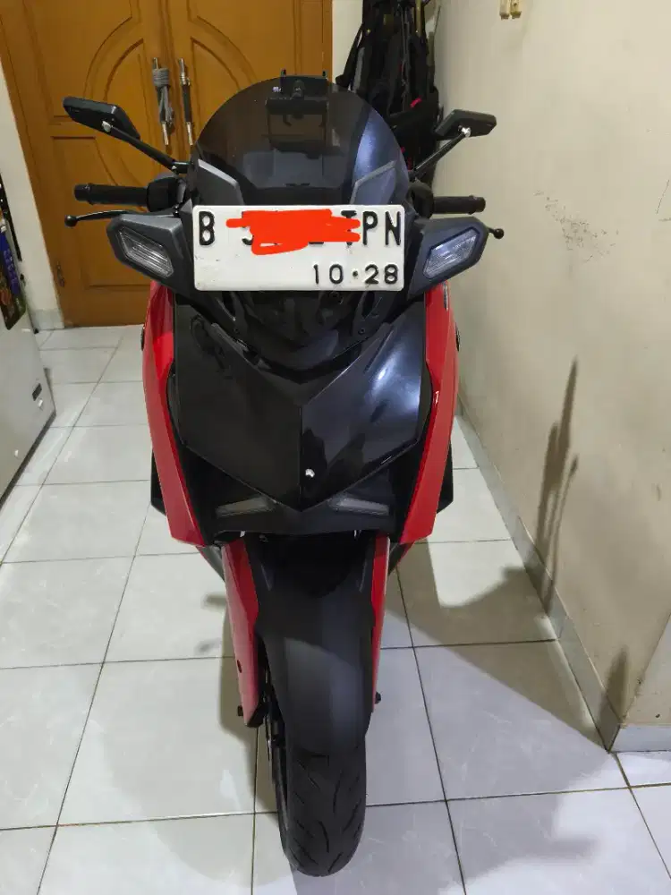 Xmax Connected 2023