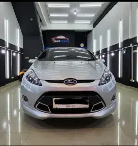 Ford Fiesta S 1.6 AT [ 2012 ]