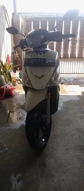 Dijual cepat Yamaha Mio J tahun 2012